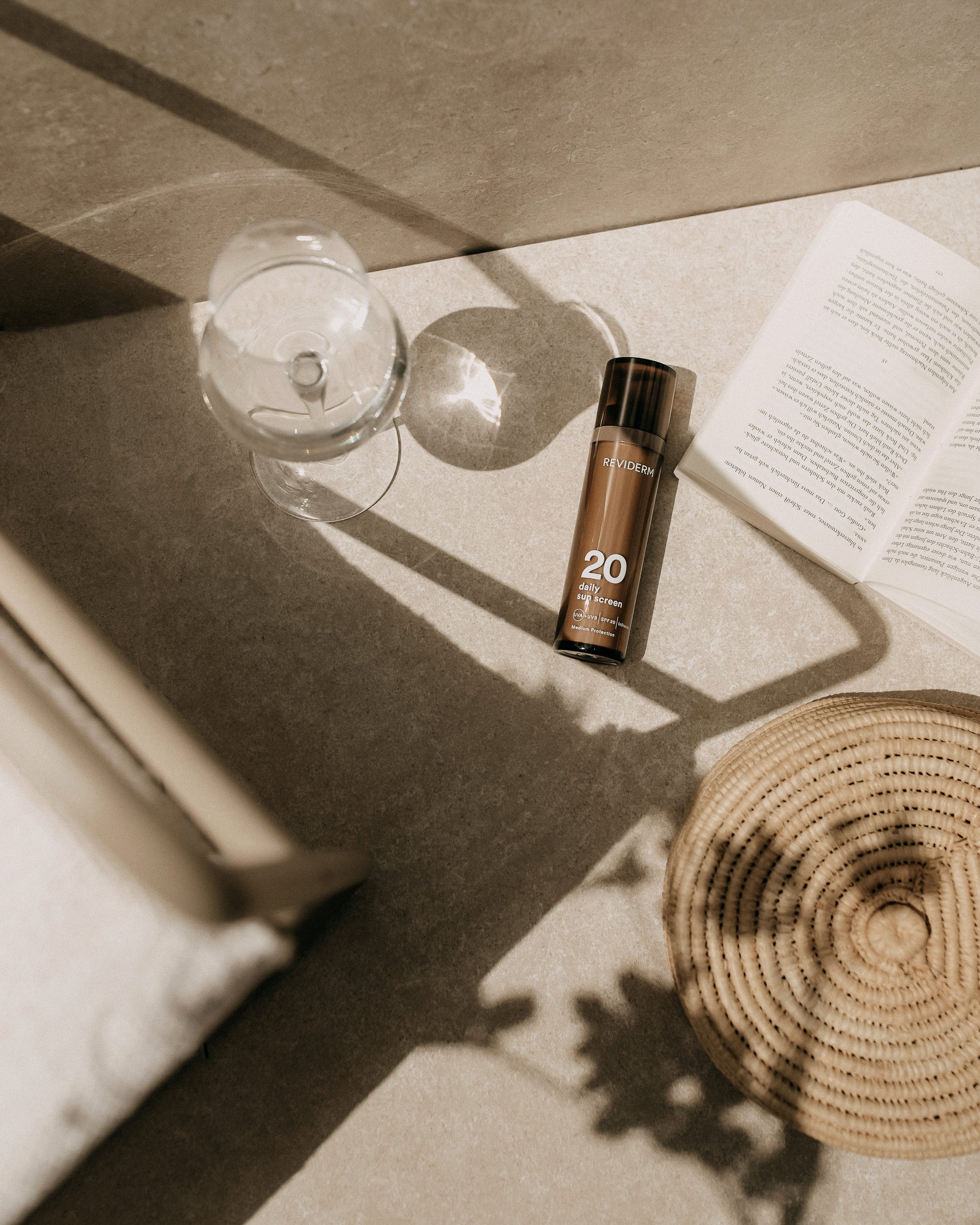 Daily sun screen SPF 20
