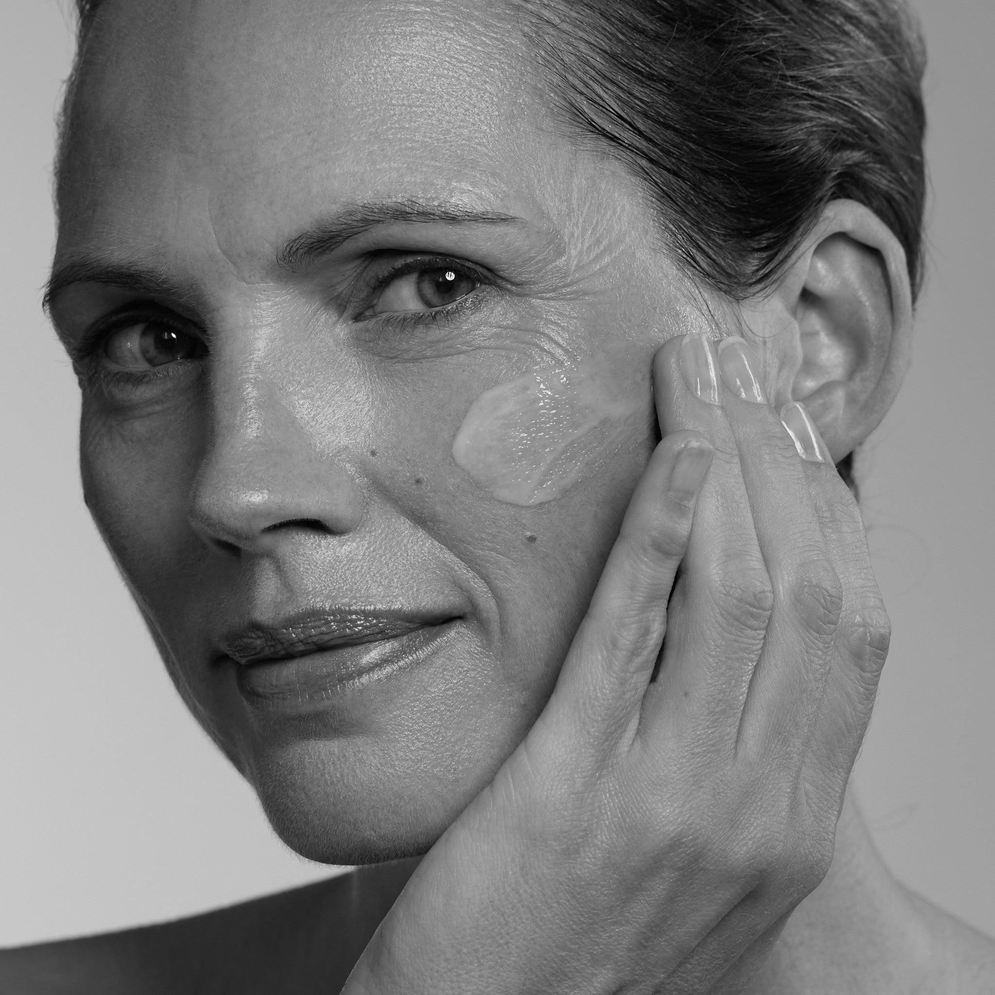 QMS Precision Care COLLAgen3D Gel Mask Anwendung