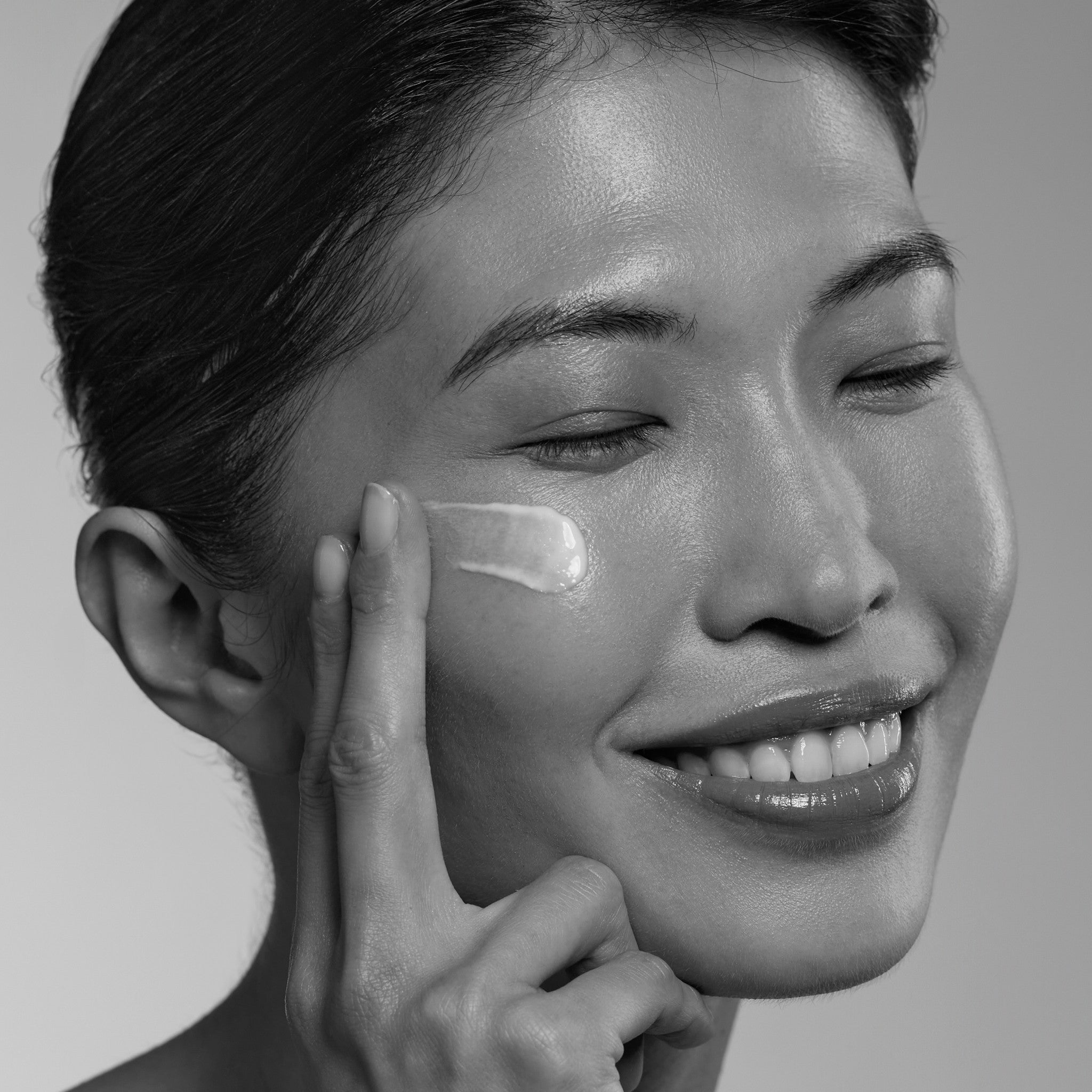 QMS Precision Care COLLAgen3D Serum Anwendung